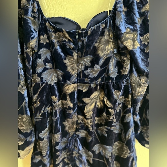 Simply Decadent Navy Floral Velvet Burnout Bustier Mini Dress - Picture 6 of 9